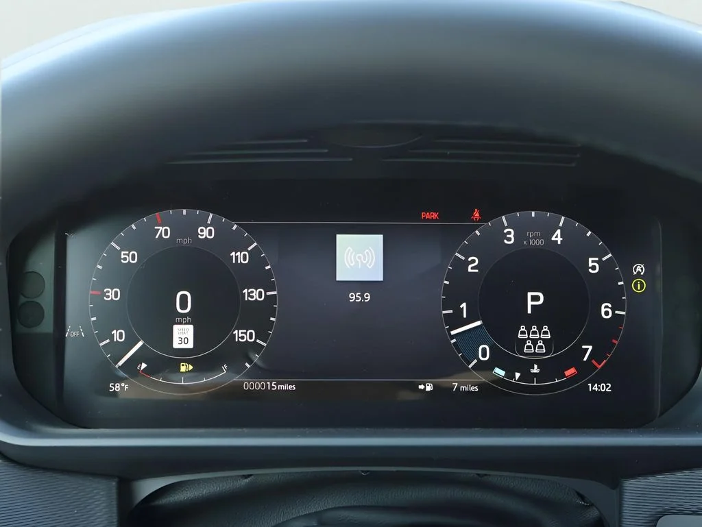 New 2026 Carpathian Grey Land Rover  image 30