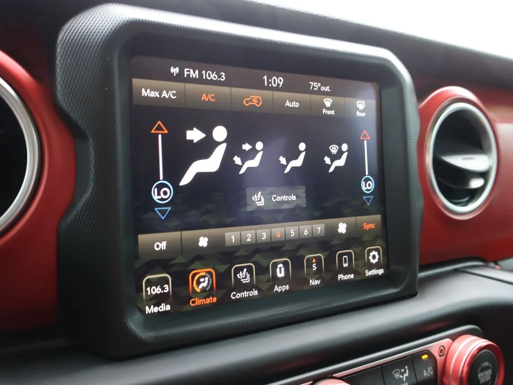 Used 2022 Yellow Jeep Unlimited Rubicon image 33