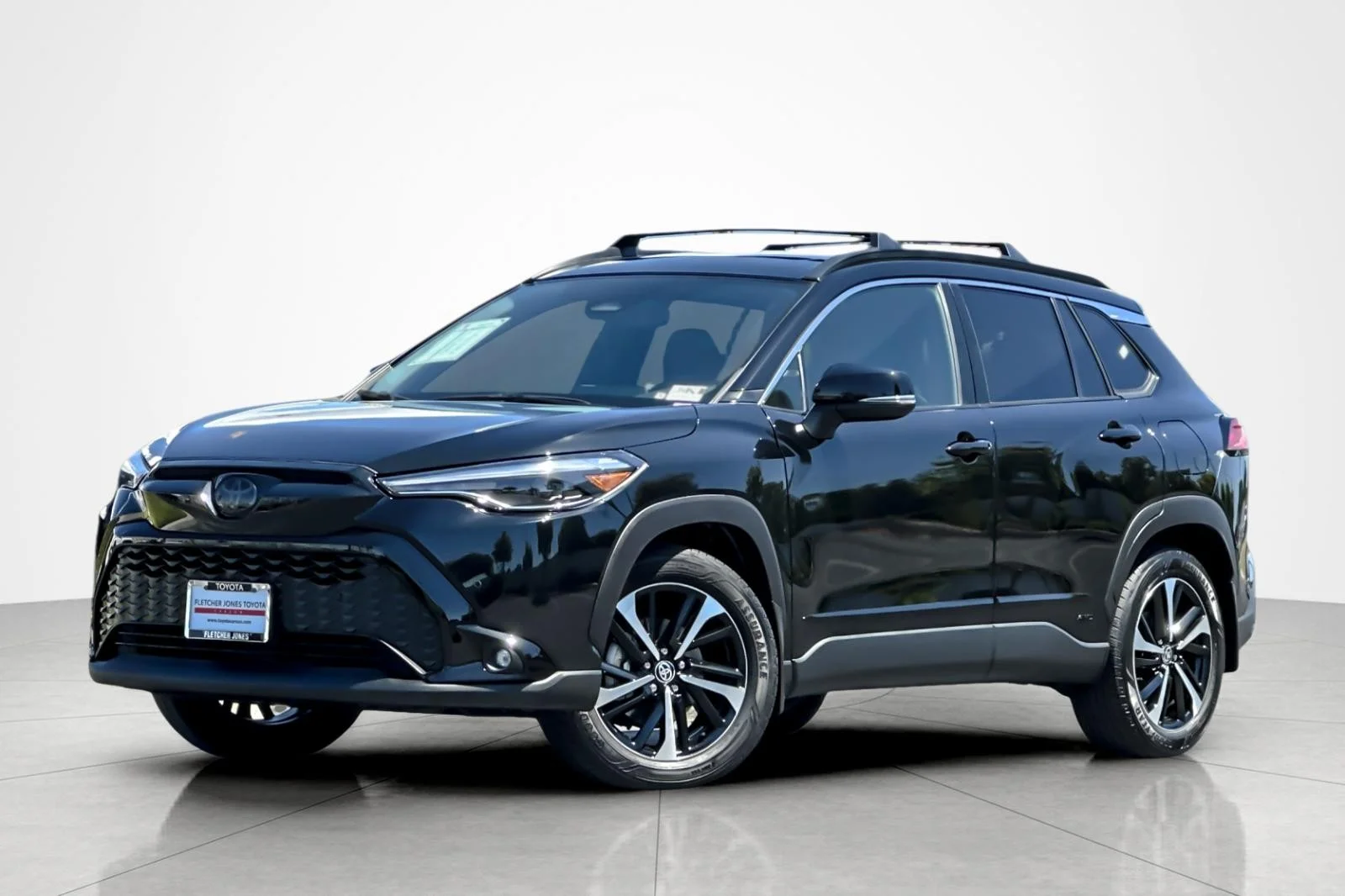 2023 Toyota Corolla Cross Hybrid XSE AWD's photo
