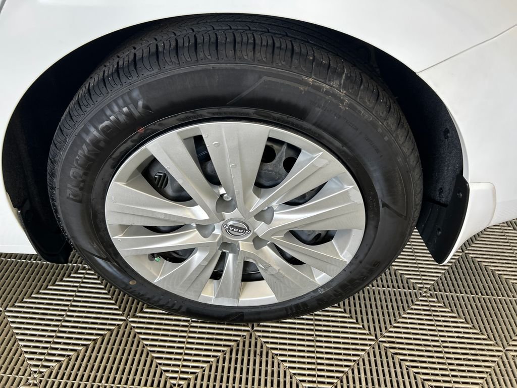 Used 2024 White Nissan S image 10