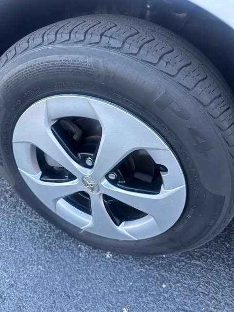 Used 2015 Silver Toyota One image 12