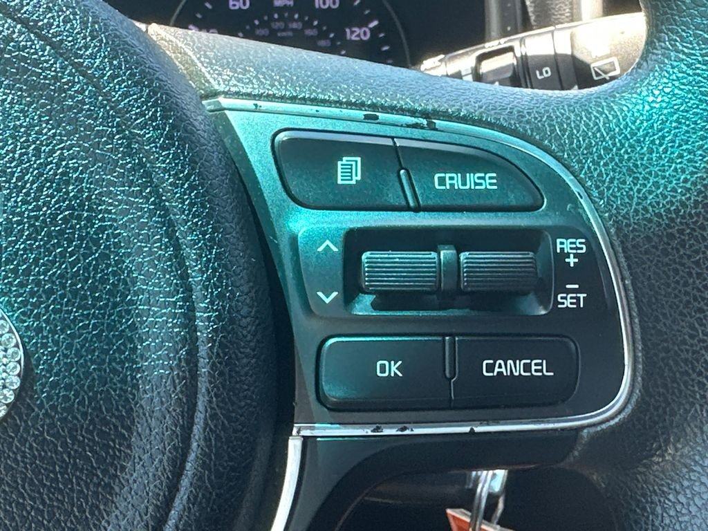 Used 2019 Red Kia LX image 25