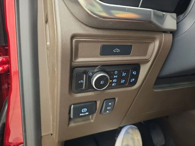 New 2026 Ruby Red Metallic Tinted Clearcoat Ford King Ranch® image 45