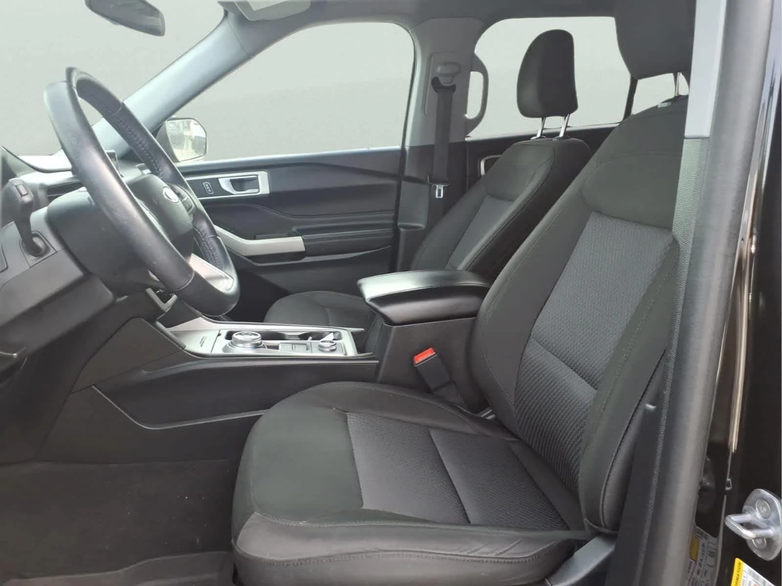 Used 2023 Agate Black Metallic Ford XLT image 16