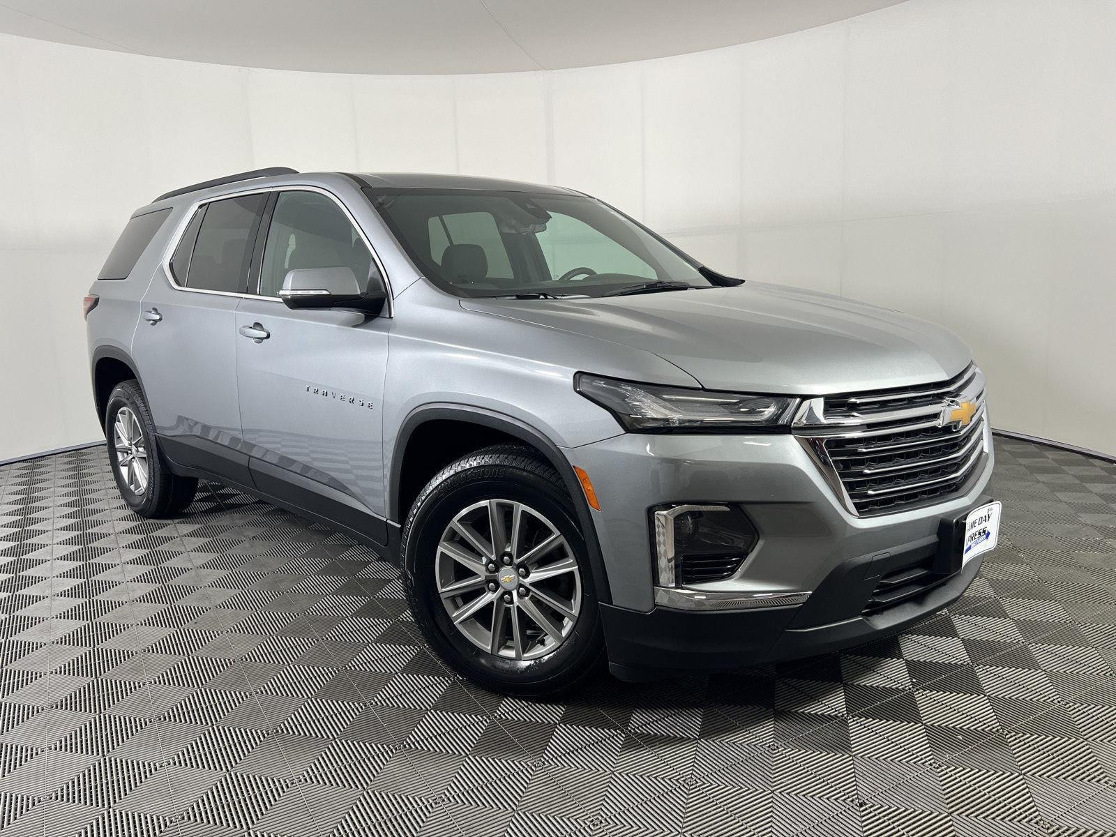 Used 2023 Sterling Gray Metallic Chevrolet LT Cloth image 1
