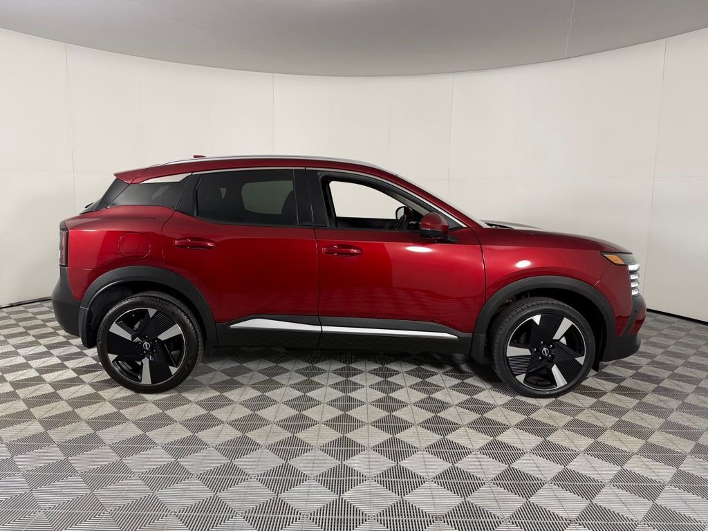 Used 2025 Red Nissan SR image 6