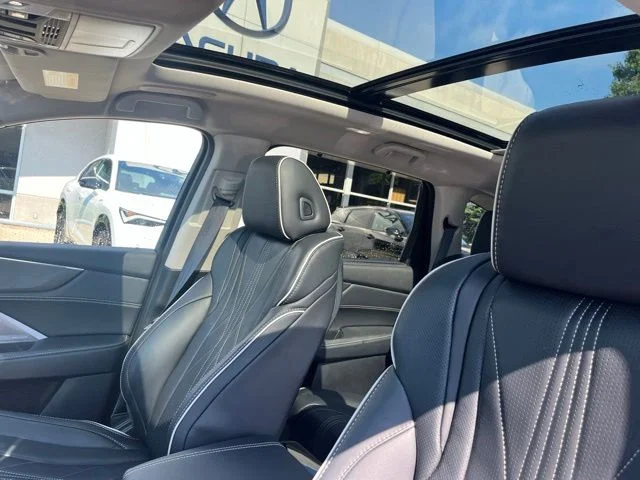 Certified Used 2026 White Acura Advance Package image 40