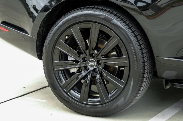 Used 2023 Black Land Rover SE image 72