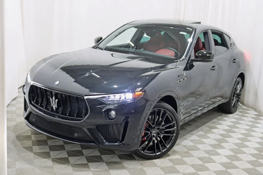 Used 2022 Black Maserati Modena image 6
