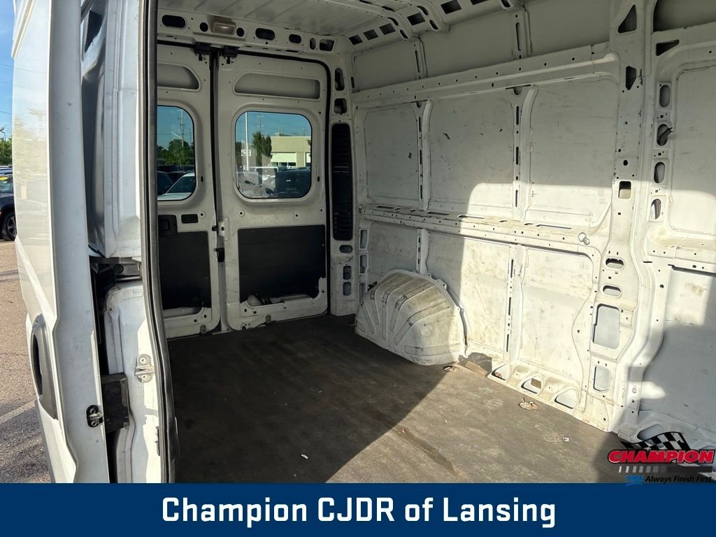 Used 2023 White Ram High Roof 159 WB image 17