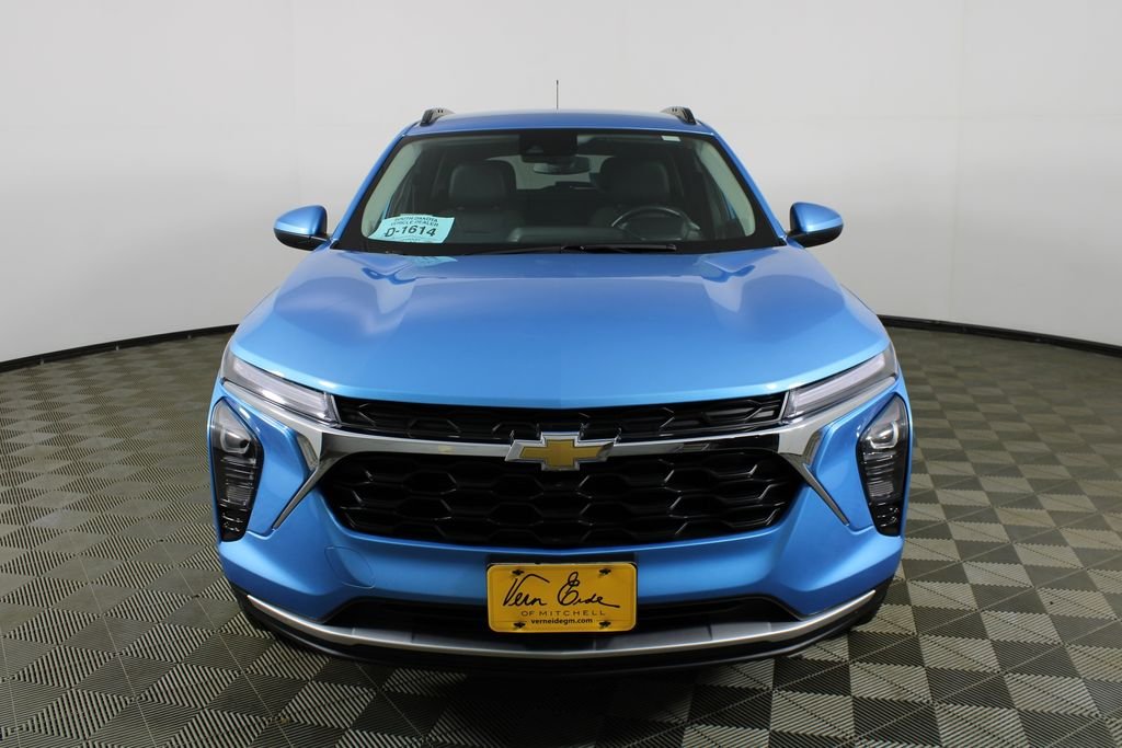 Used 2025 Blue Chevrolet LT image 2
