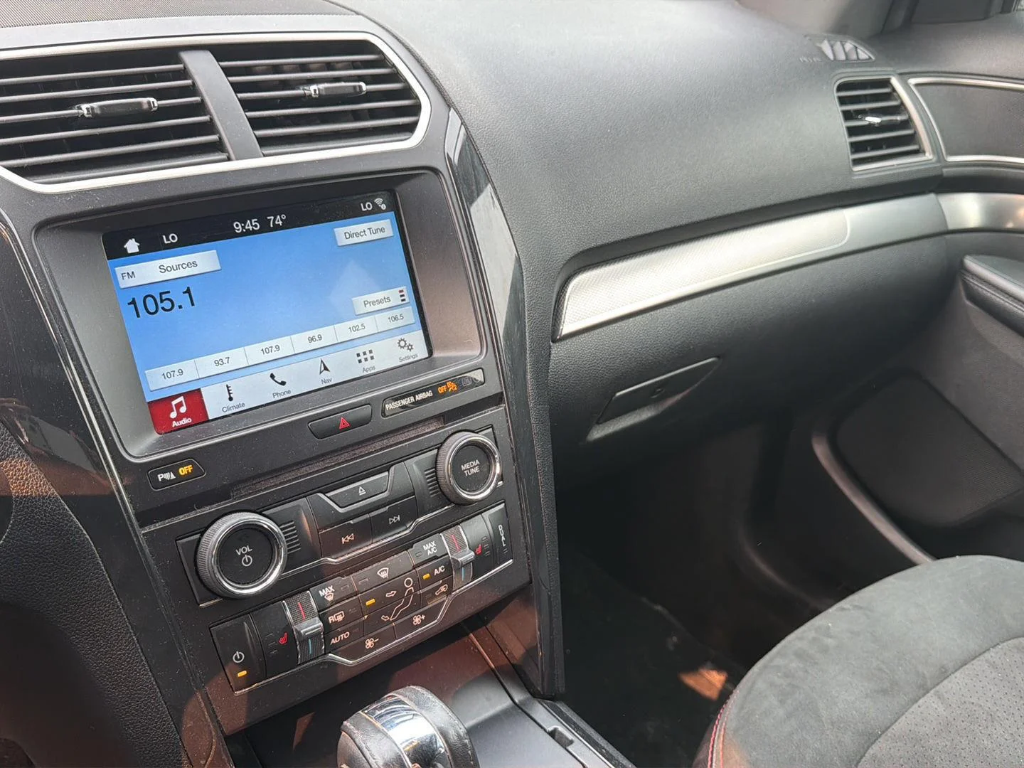 Used 2018 Blue Ford XLT image 10