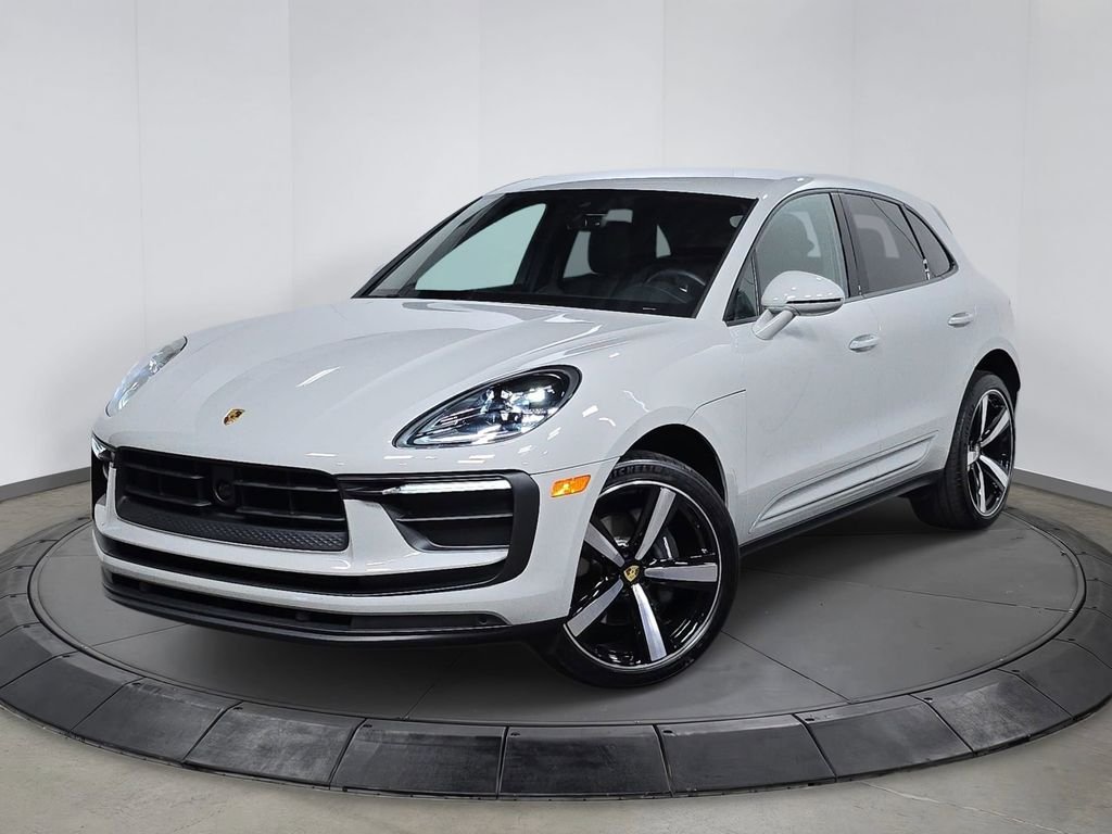 2026 Porsche Macan's photo