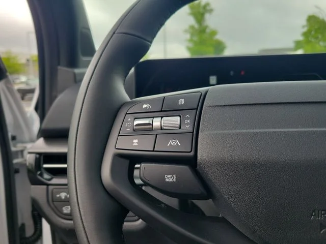 New 2026 Glacial White Pearl Kia X-Line image 18