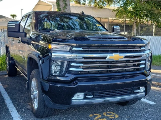 Used 2023 BLACK Chevrolet High Country image 2