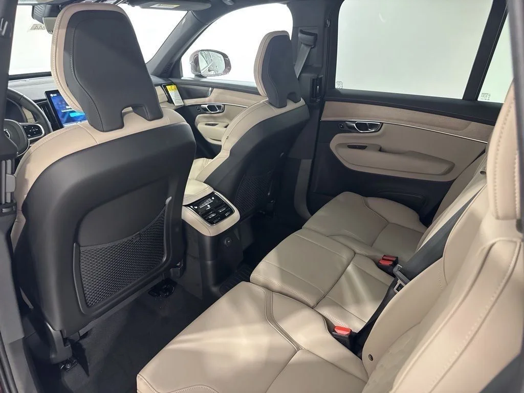 New 2026 Red Metallic Volvo T8 Plus image 21