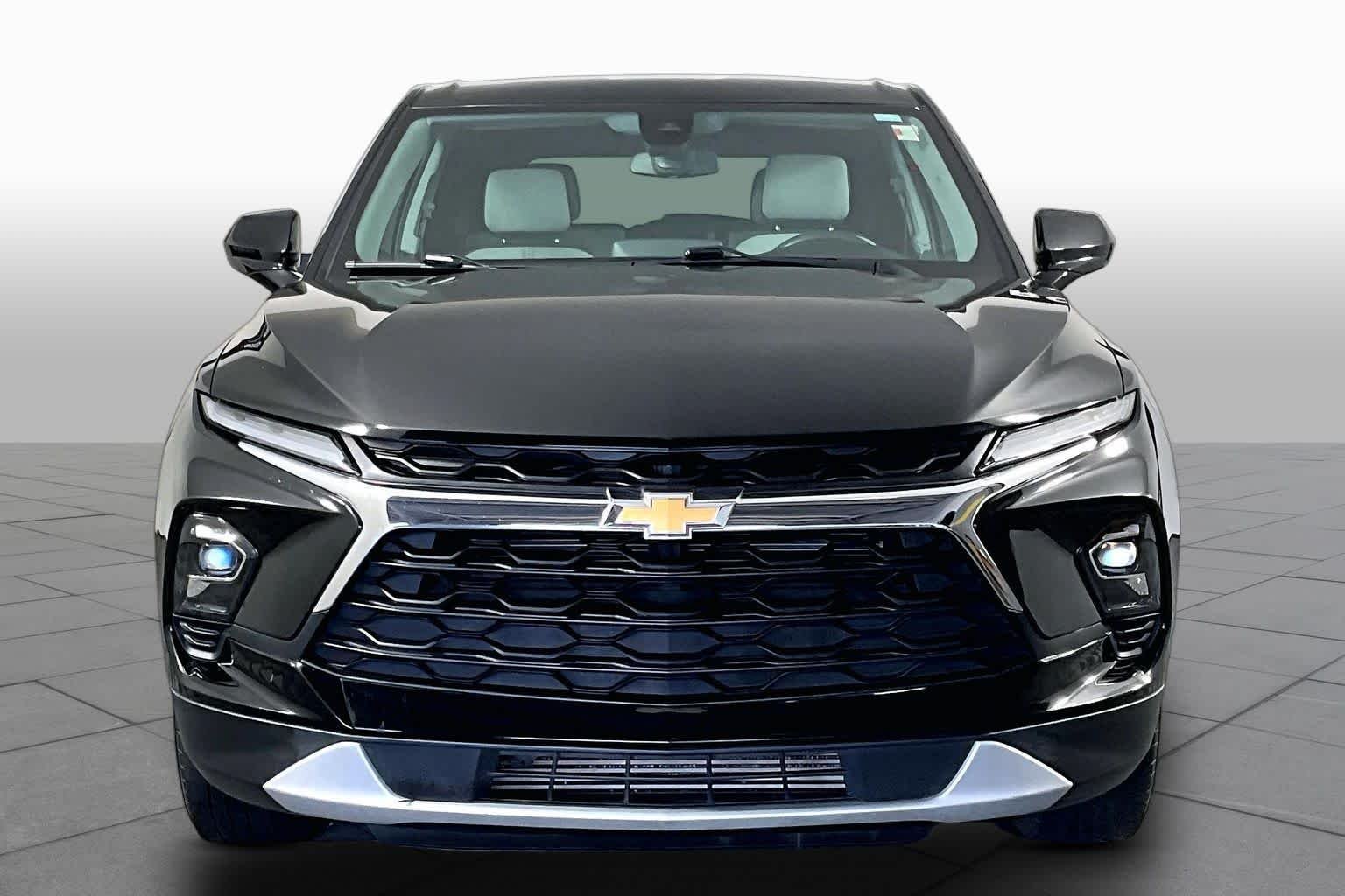 Used 2023 Black Chevrolet LT image 4