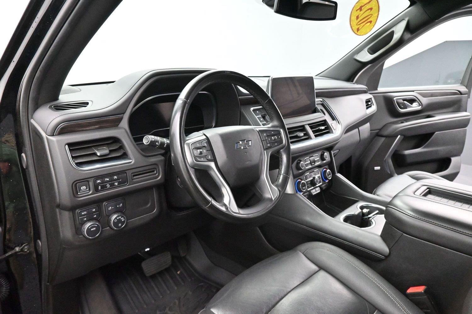 Used 2024 Black Chevrolet Z71 image 18