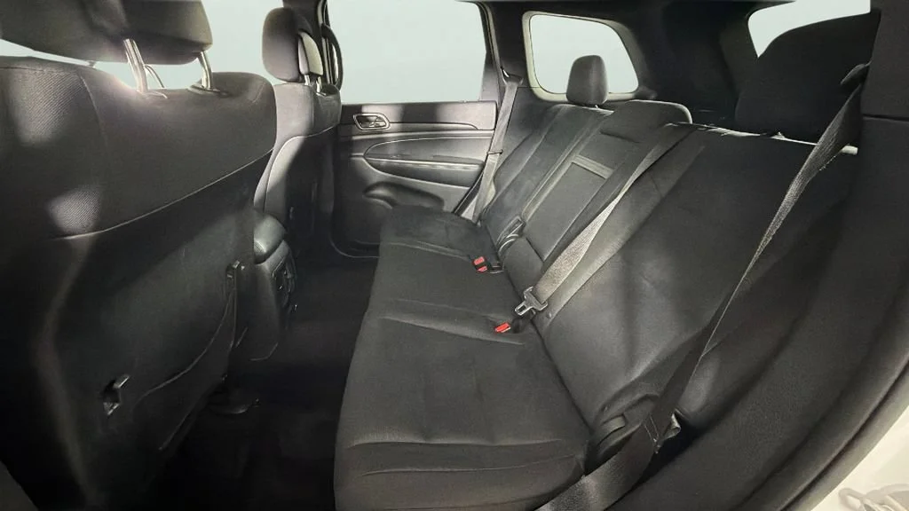 Used 2017 White Jeep Laredo image 25