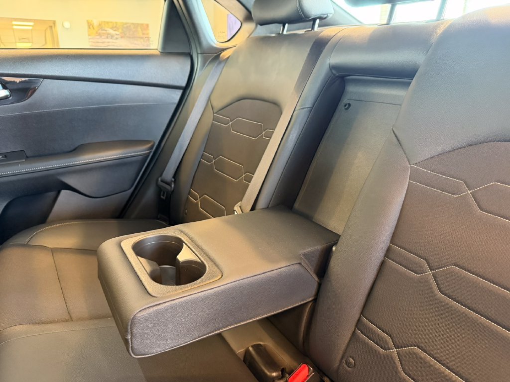 Used 2021 Deep Sea Blue Kia GT-Line image 20