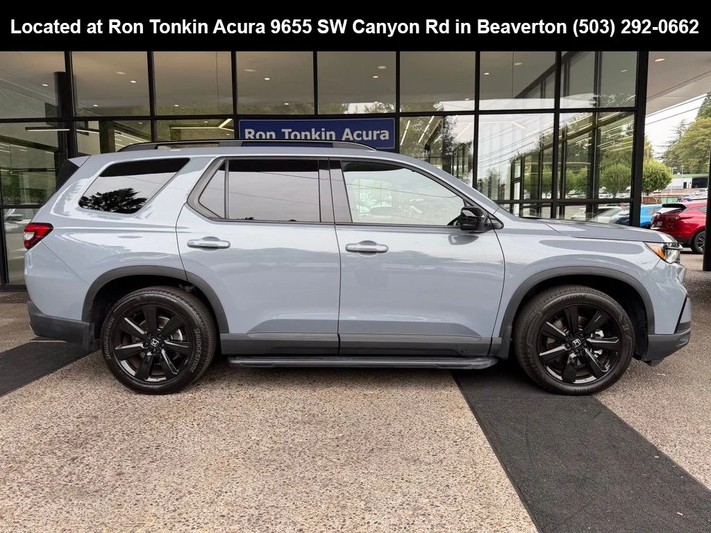 Used 2025 Sonic Gray Pearl Honda Black Edition image 8