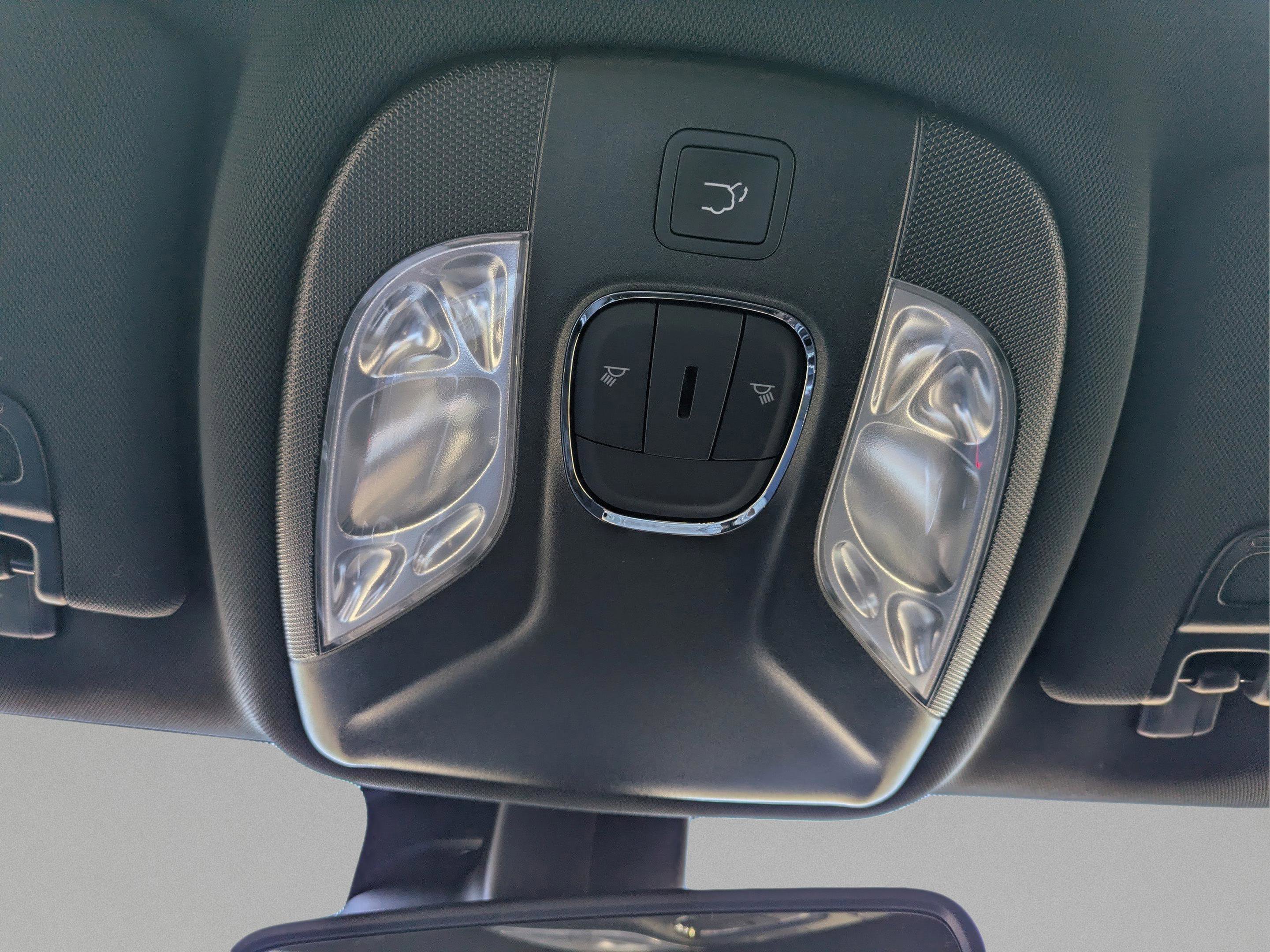New 2026 Joose (DISC) Jeep Latitude Altitude image 24