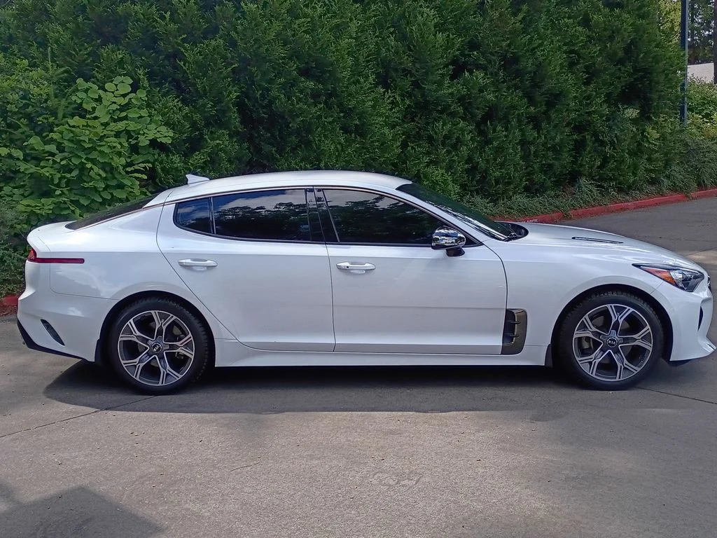 Used 2020 Snow White Pearl Kia GT-Line image 3
