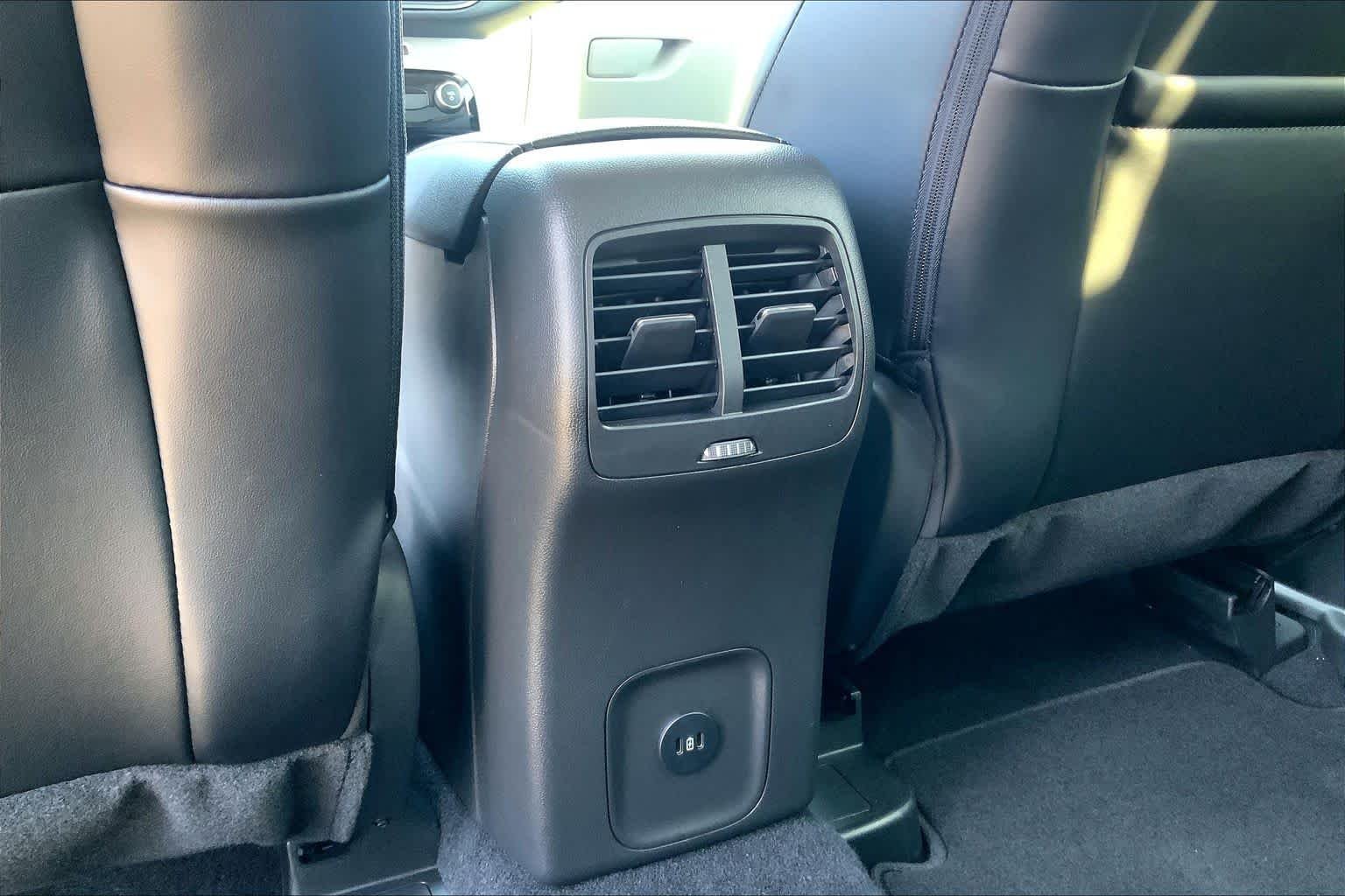 Used 2025 Agate Black Ford PHEV image 59
