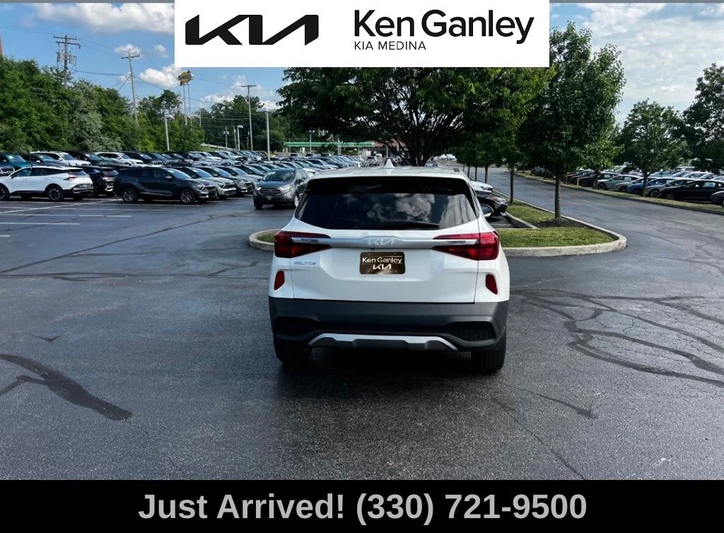 Certified Used 2022 White Kia LX image 6