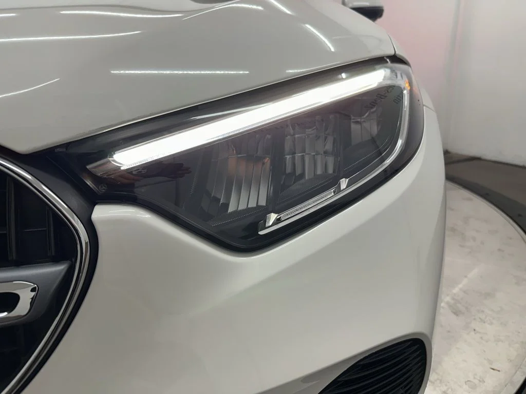 Used 2026 White Mercedes-Benz GLC 300 image 29