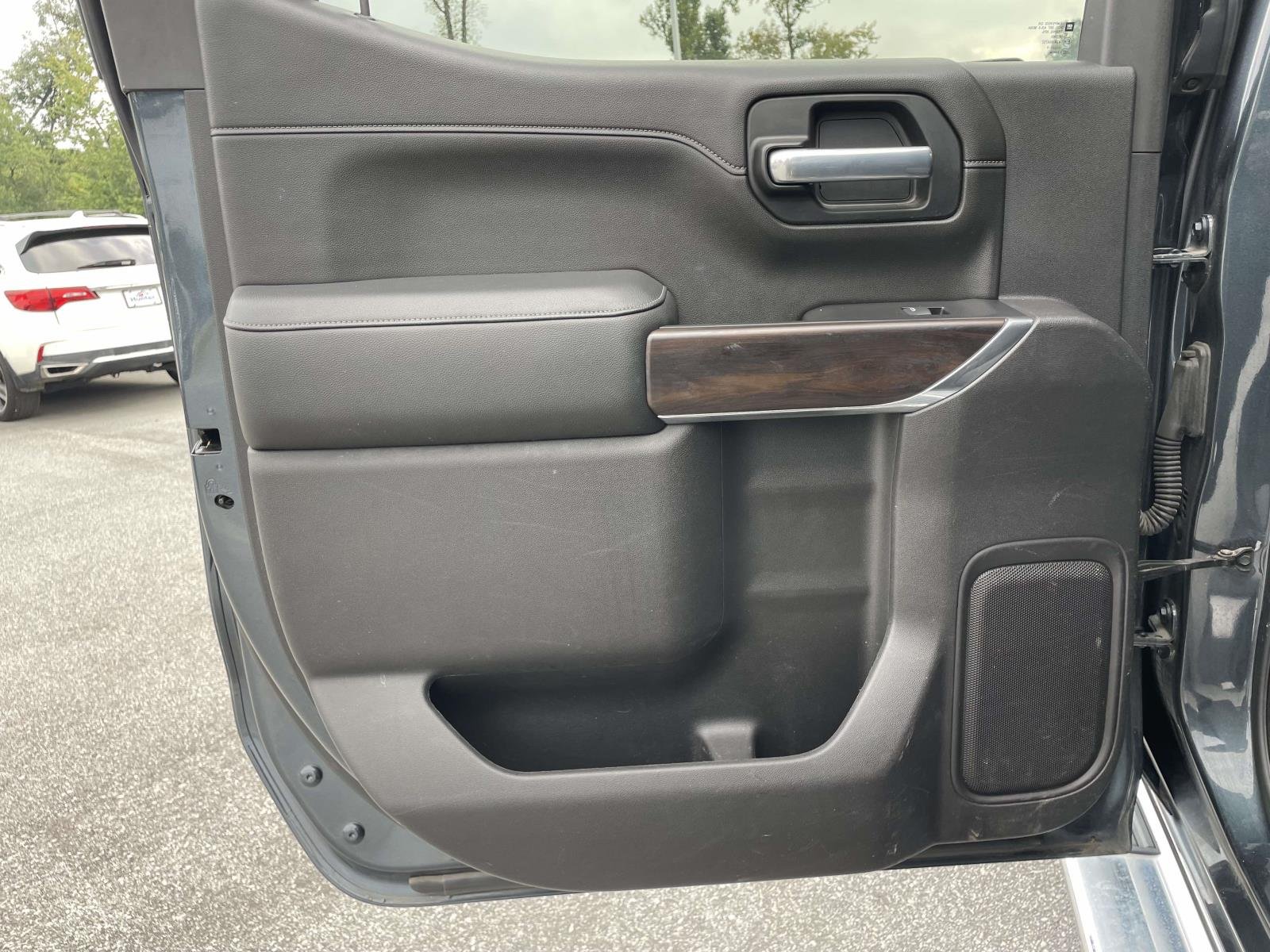 Used 2020 Dark Sky Metallic GMC SLT image 2