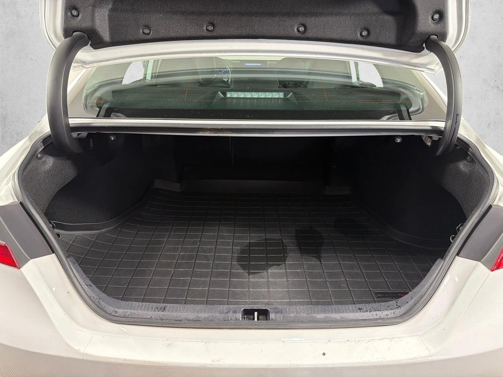 Certified Used 2023 Ice Cap Toyota SE image 18