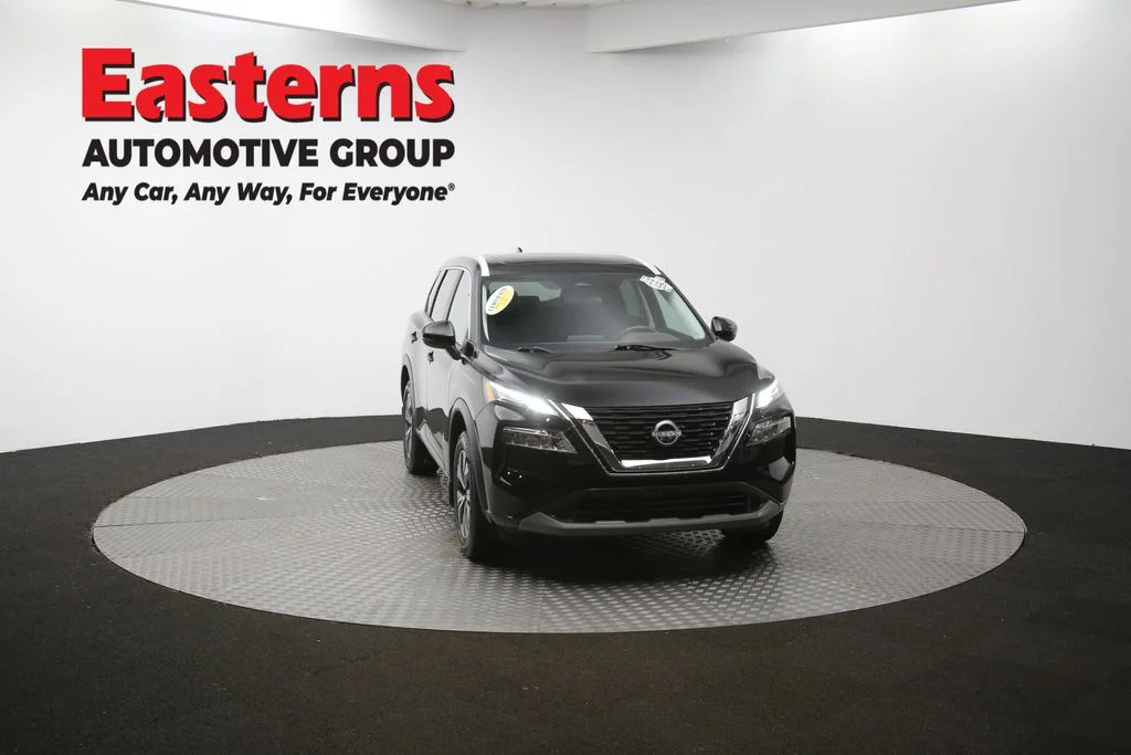Used 2022 Black Nissan SV image 52
