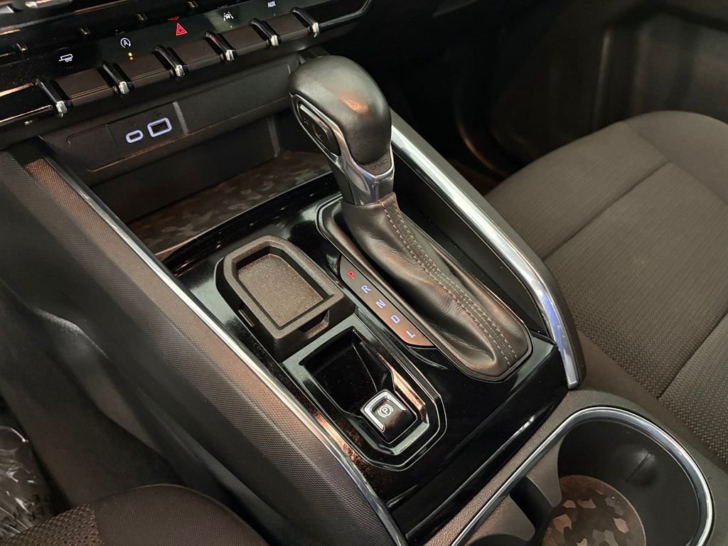 Used 2024 Beige GMC Elevation image 30