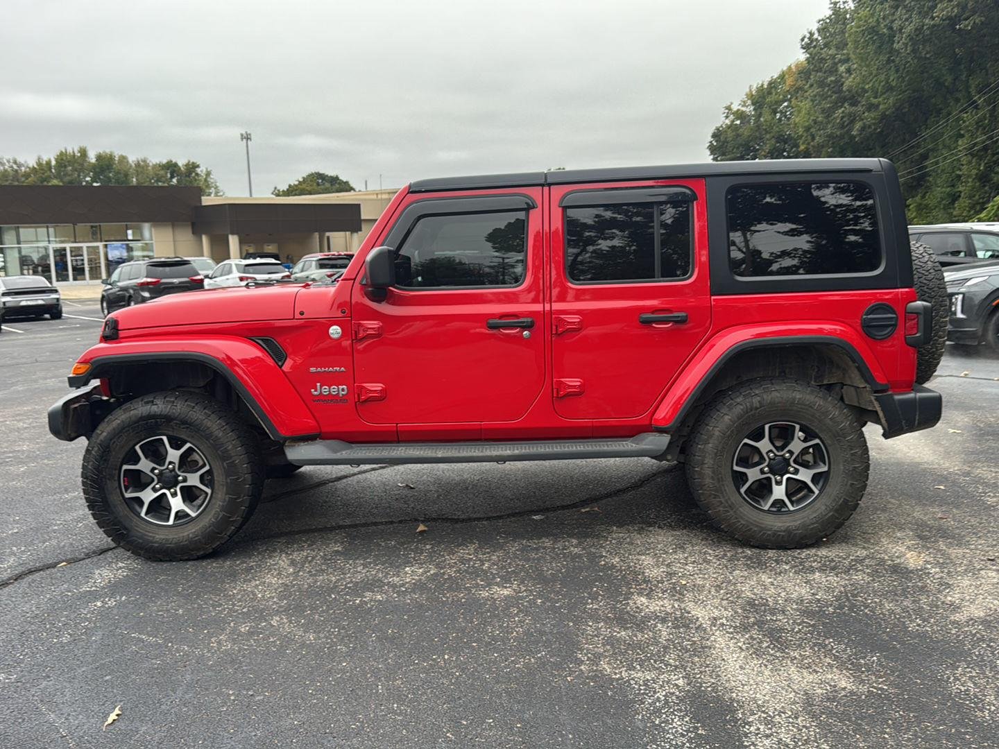 Used 2020 Firecracker Red Clearcoat Jeep Sahara image 4