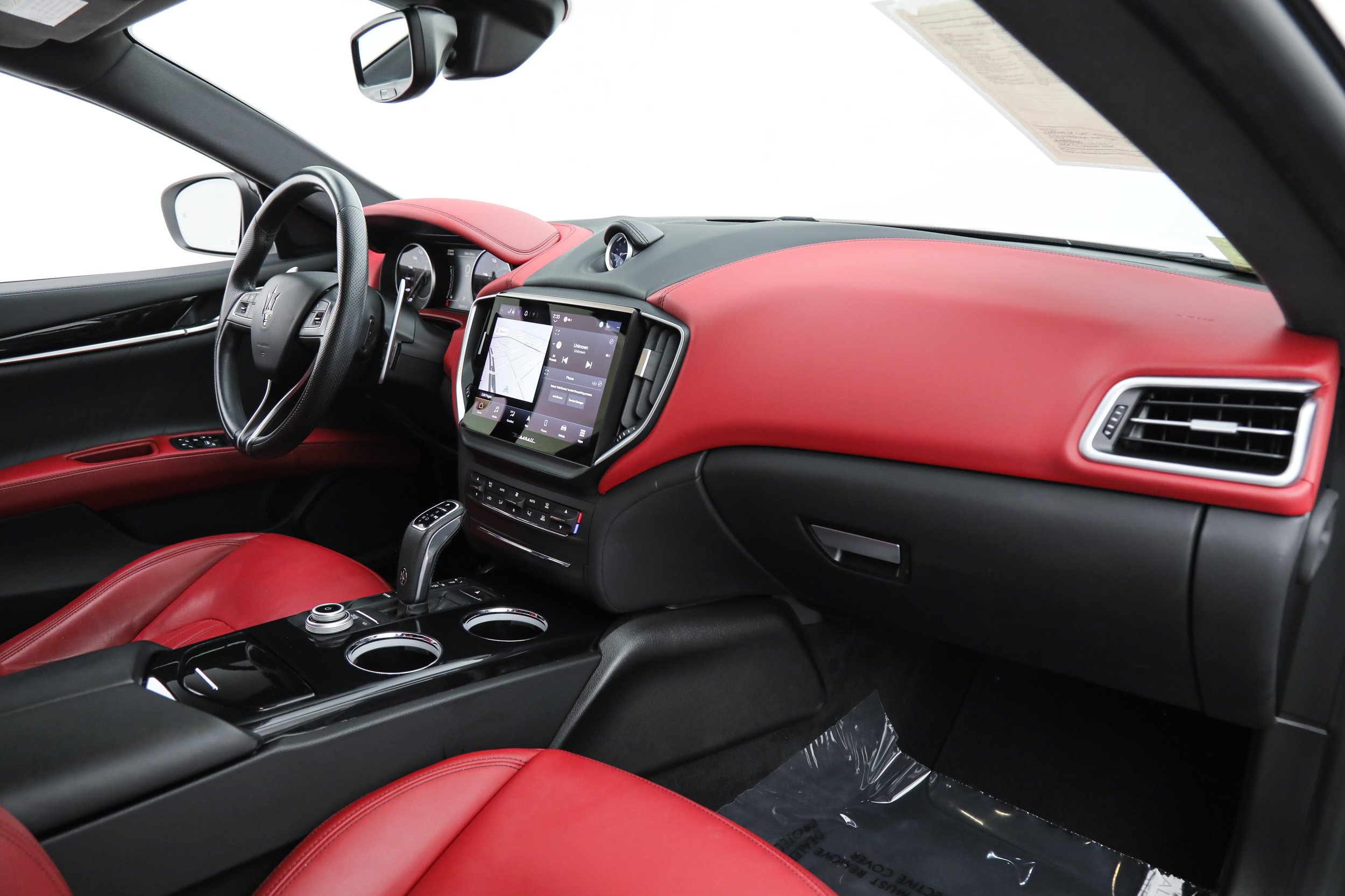 Used 2023 White Maserati Modena image 10