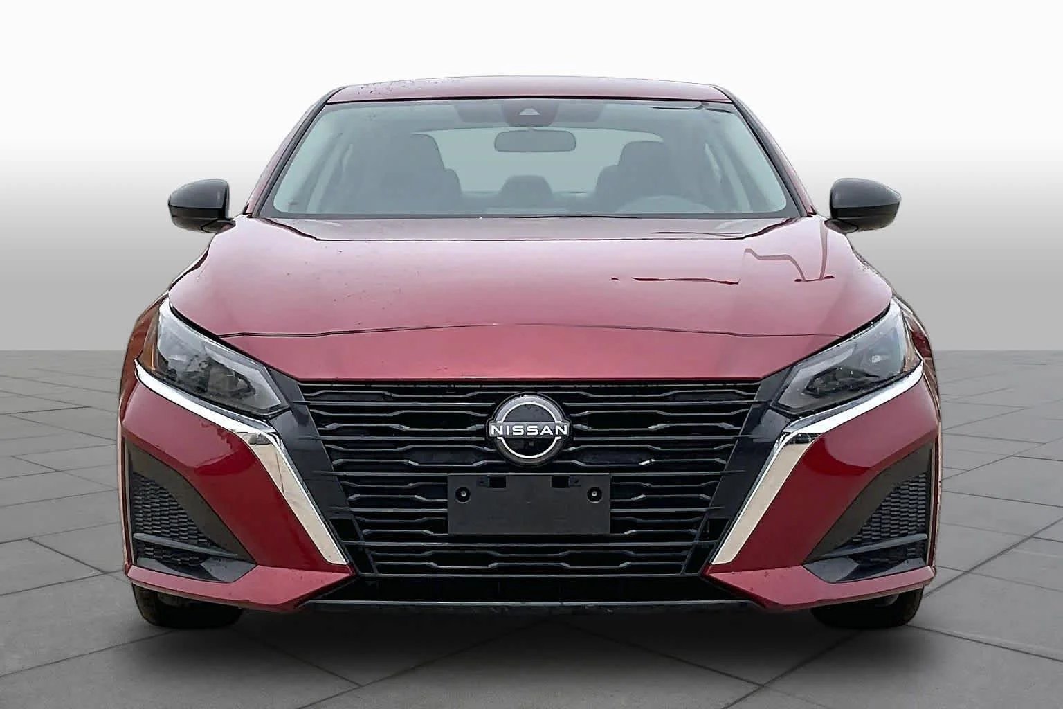 Used 2025 Scarlet Ember Nissan SV image 2