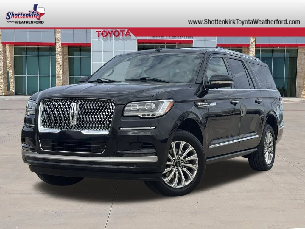 2024 Lincoln Navigator Premiere L 4WD's photo