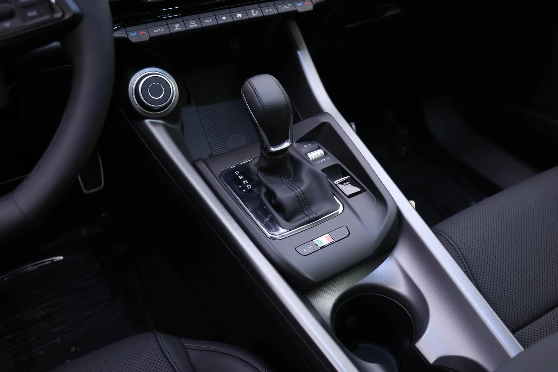 2025 Alfa Romeo Tonale Base - Photo 13