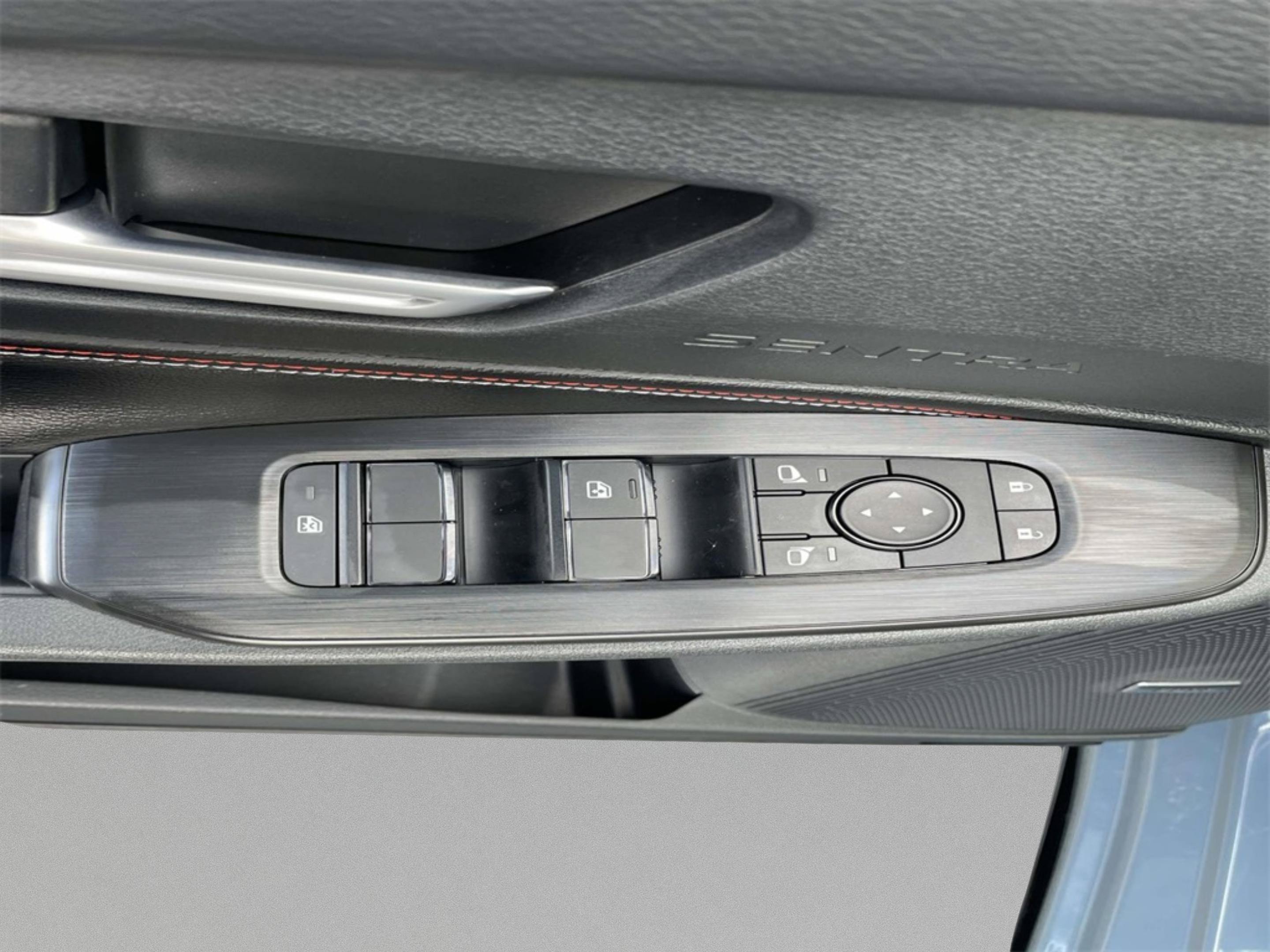 2026 Nissan Sentra SR - Photo 23