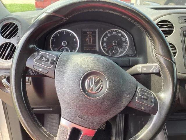 Used 2014 Silver Volkswagen S image 27