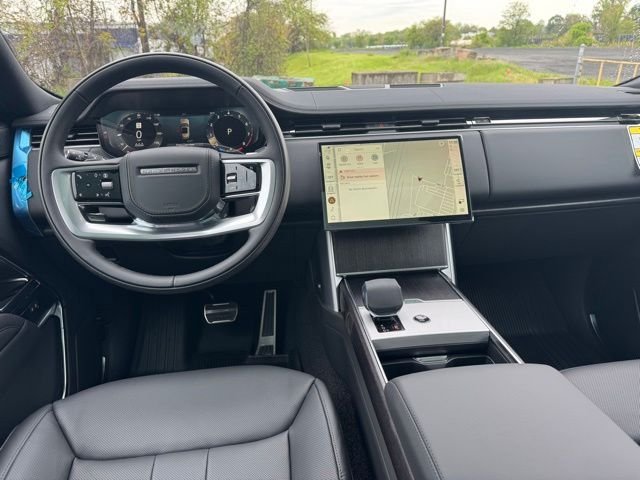 New 2026 Santorini Black Land Rover SE image 12