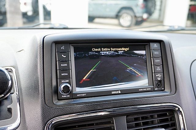 Used 2018 White Dodge SXT image 26