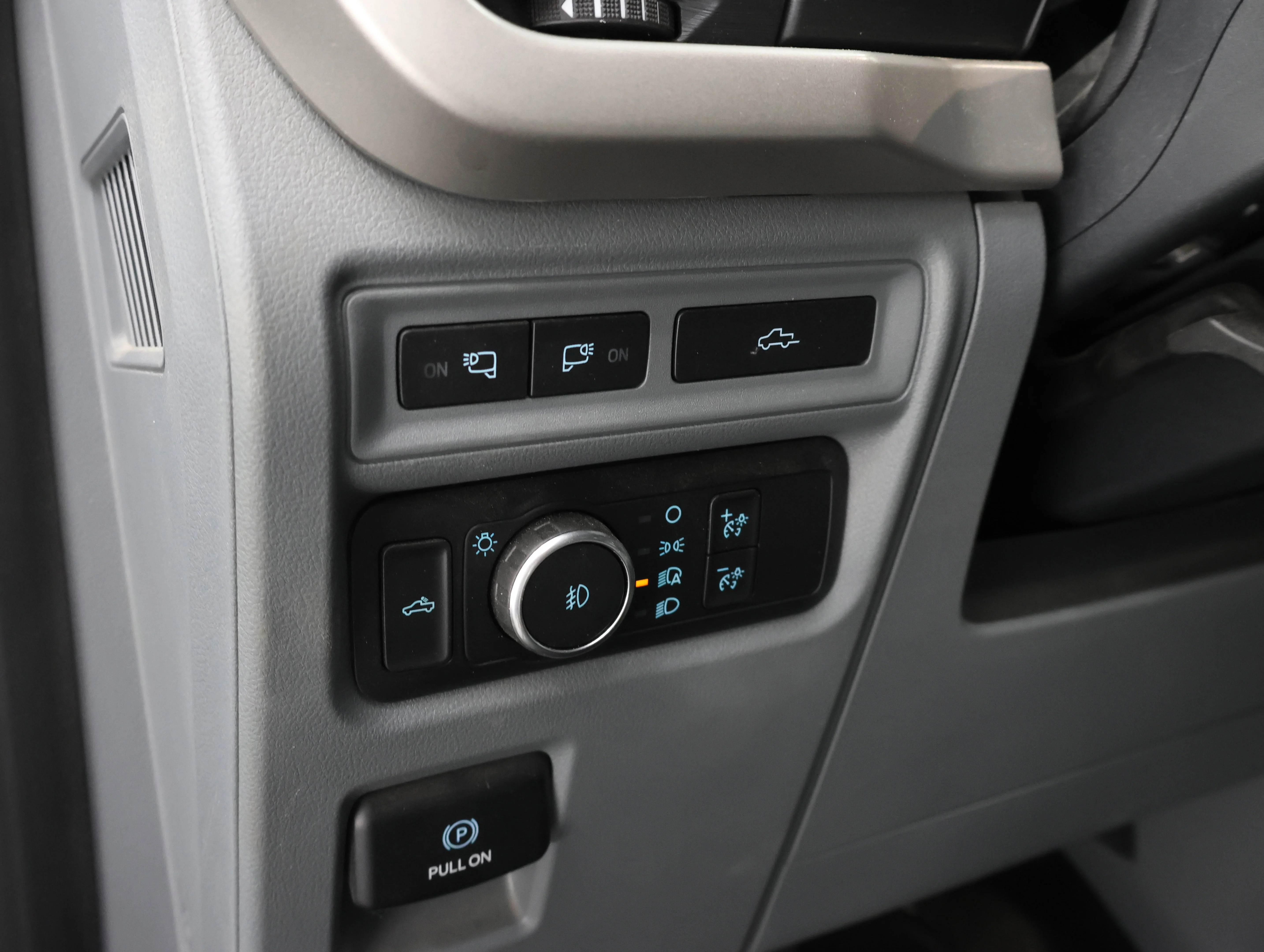 Used 2021 Guard Metallic Ford XLT image 45