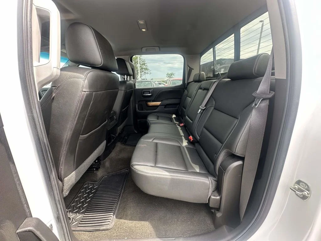 Used 2018 White Chevrolet LTZ image 15