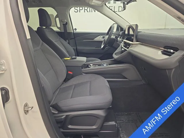 New 2026 Star White Metallic Tri-Coat Ford Active image 10