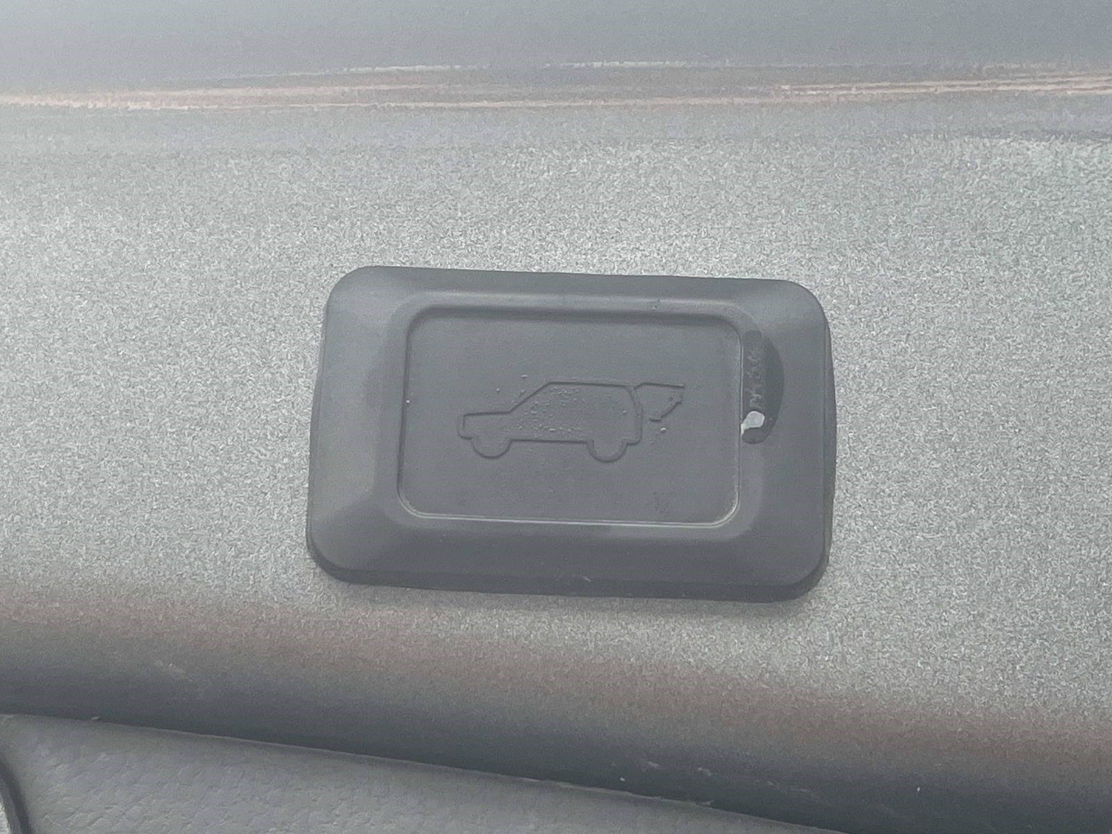 Used 2022 Magnetic Gray Metallic Toyota Hybrid XLE image 10