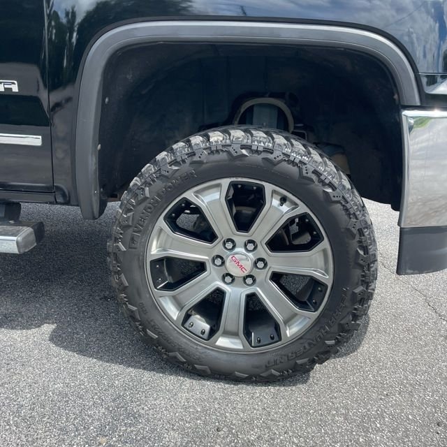 Used 2018 Black GMC SLT image 14