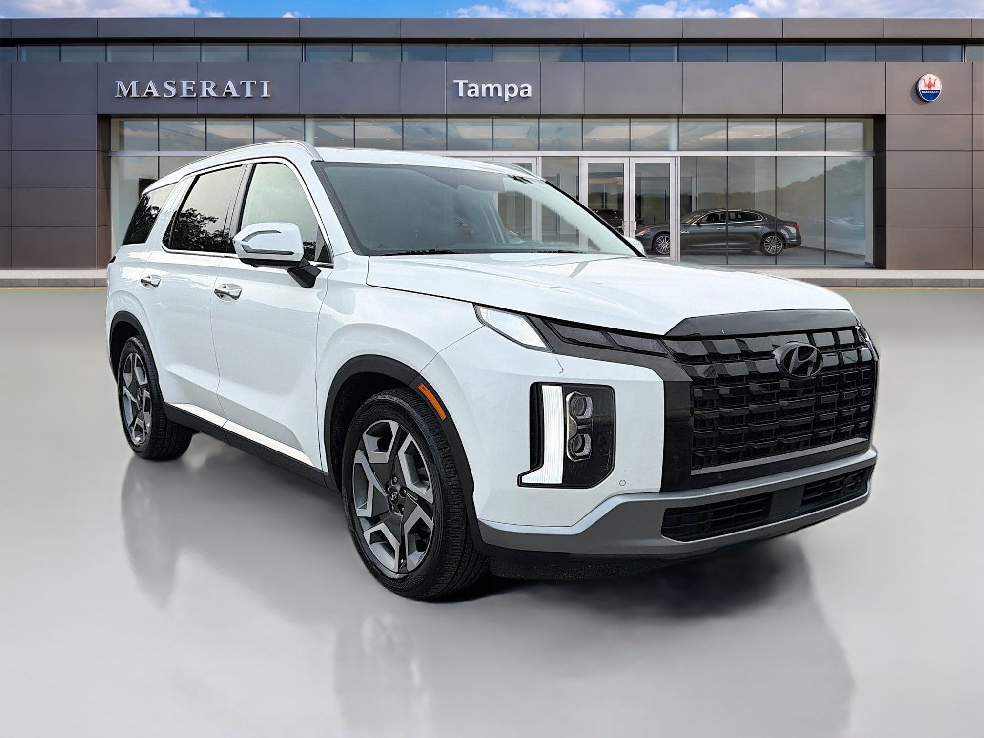 Used 2024 Hyper White Hyundai Limited image 1