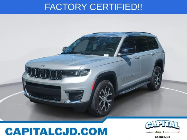 Used 2023 Silver Jeep Limited image 1